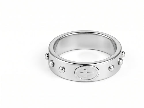 Devoción Studded Cross Ring