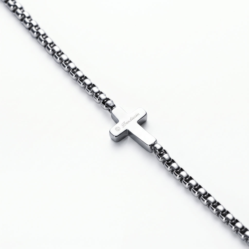 Contigo Curved Cross Bracelet