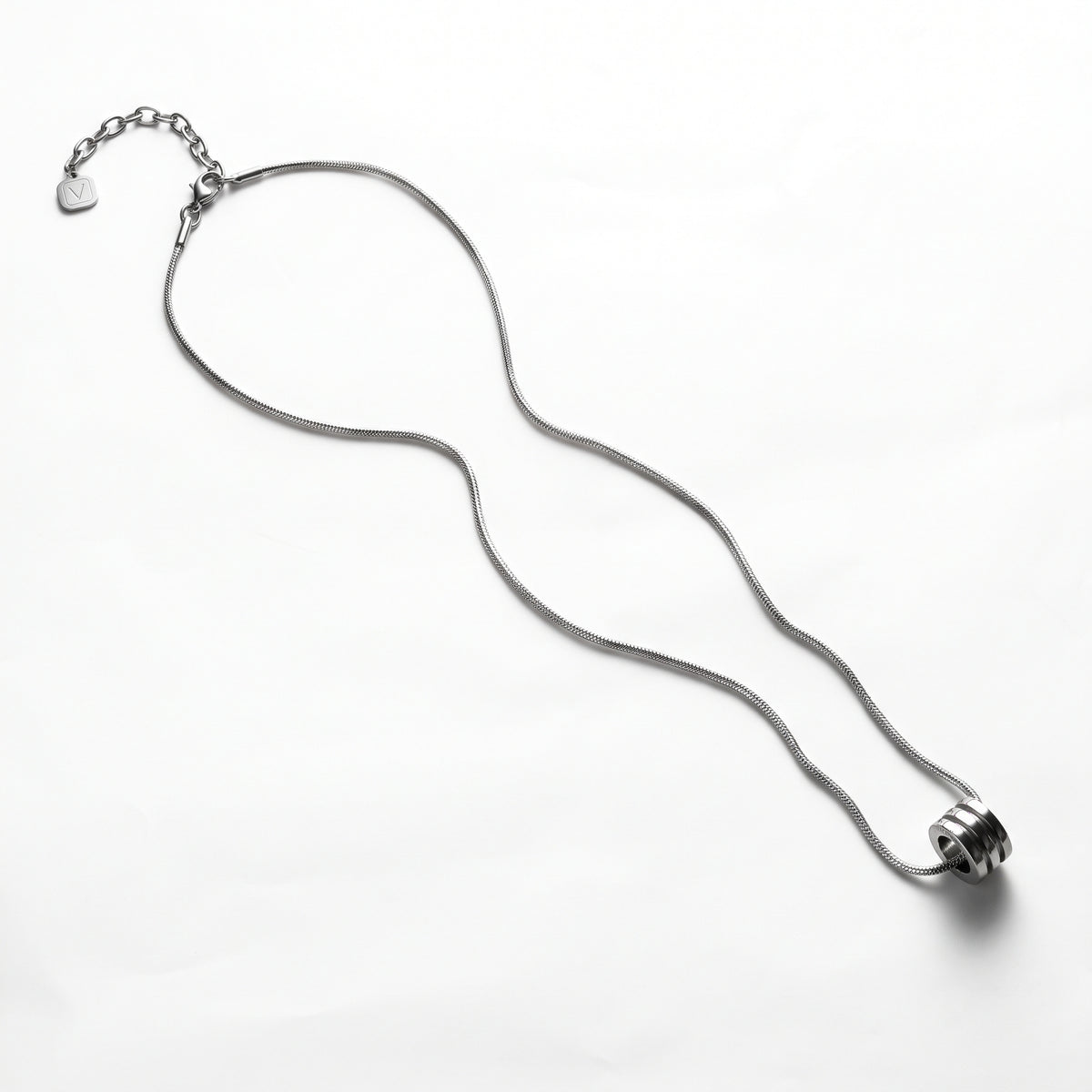 Siempre Bar Necklace