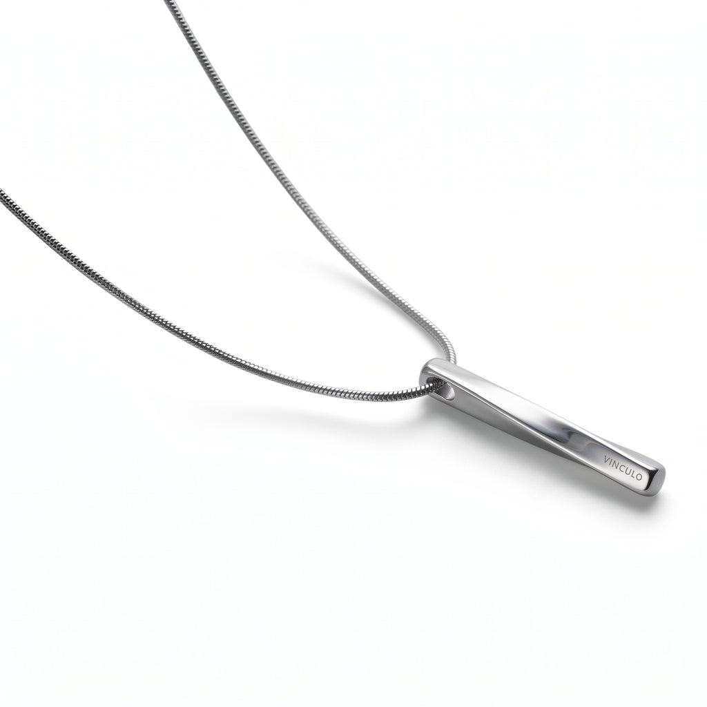 Siempre Bar Necklace