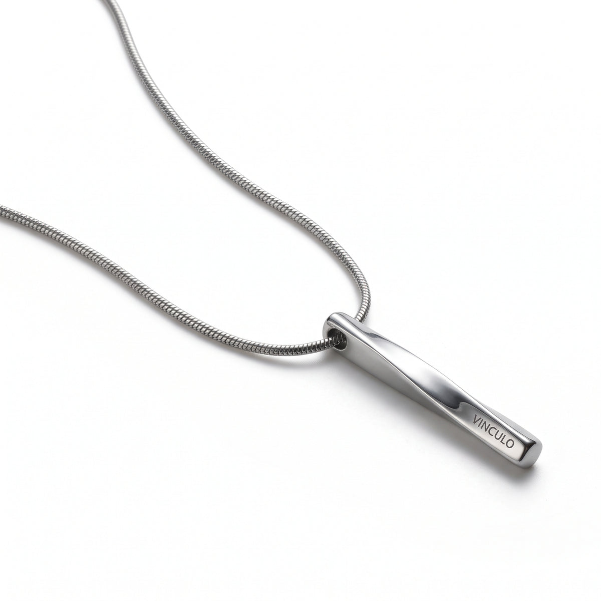 Siempre Bar Necklace