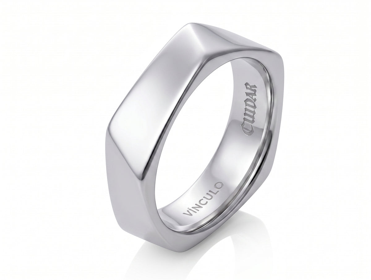 Pilar Pentagon Ring