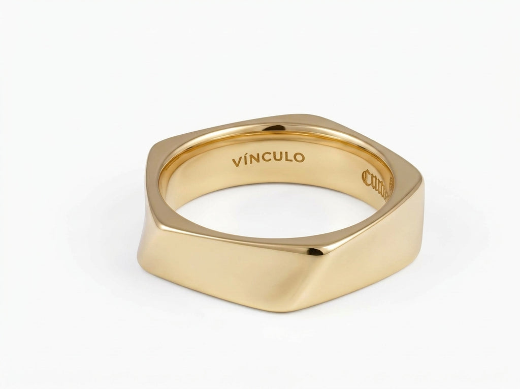 Pilar Pentagon Ring