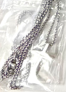 Contigo Slim Cross Necklace